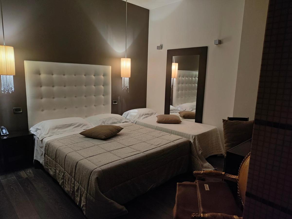 Hotel In - Lounge Room Cazzago  Esterno foto