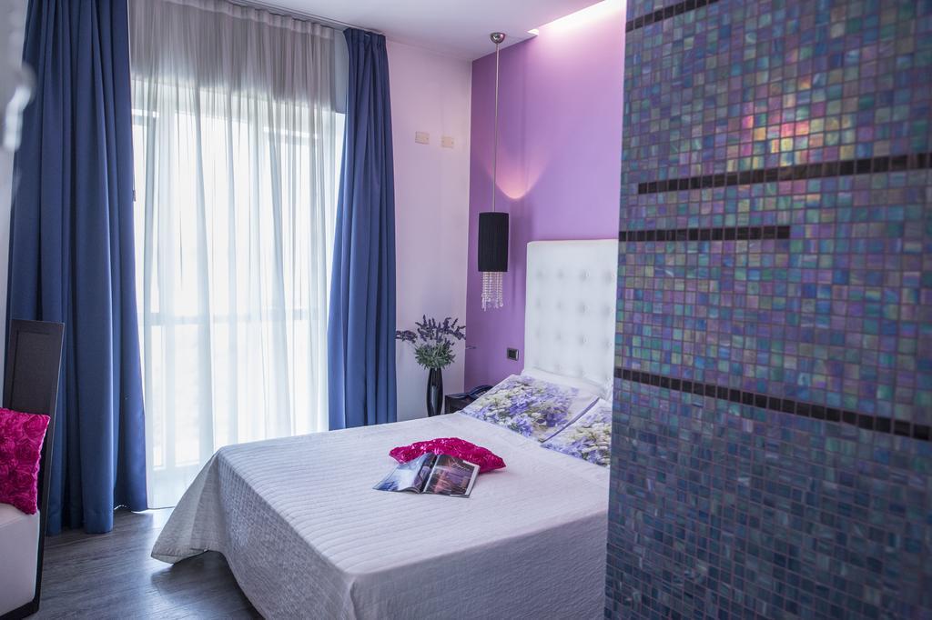 Hotel In - Lounge Room Cazzago  Esterno foto